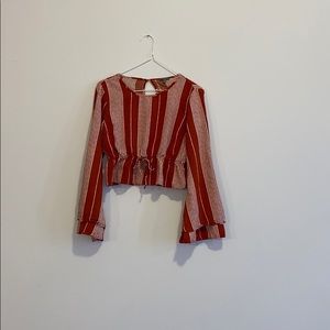 CHARLOTTE RUSSE ORANGE/WHITE CROP SHIRT W FLARE